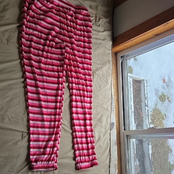 Joyspun Women's Striped Pink Pajama Set L(12-14) - Picture 6 of 10